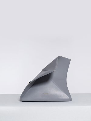 Bolso de piel mediano para mujer gris frontal iko isalda