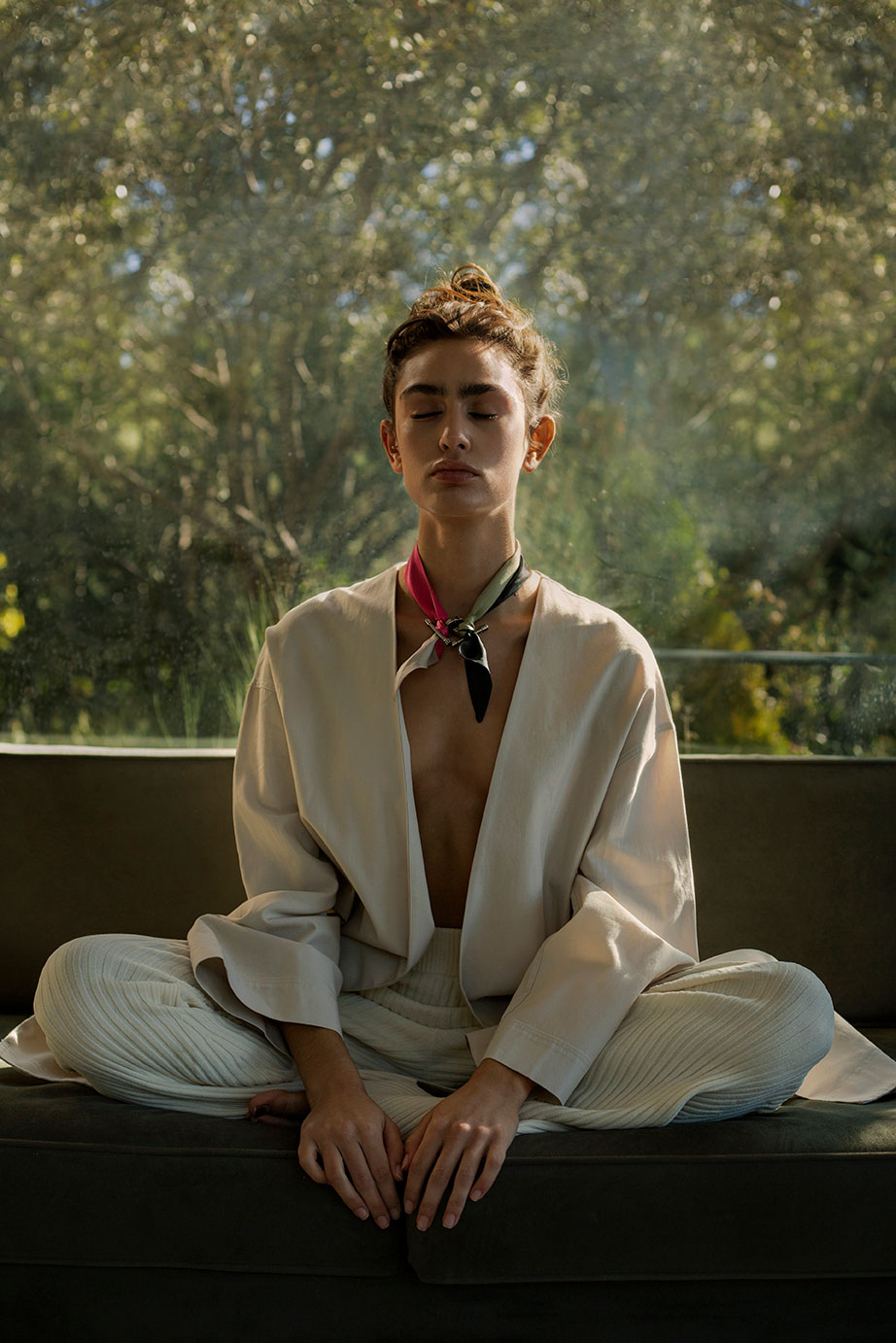 Marca de moda hecho en españa artesania de vanguardia seda collar brandon isalda