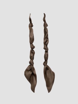 Pendientes de moda en seda marron isis isalda