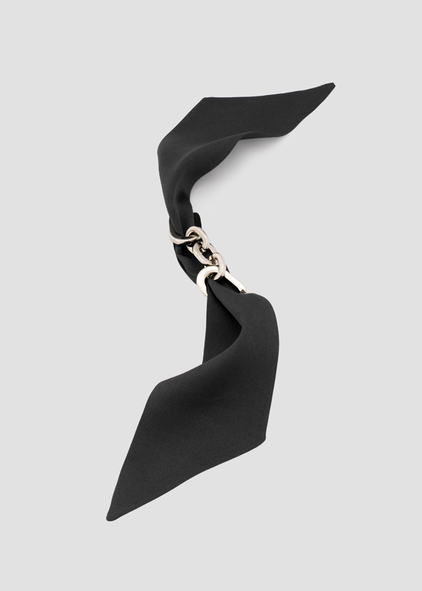 Lili Pulsera | Negro